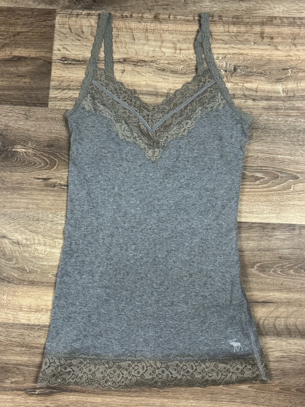 Abercrombie and Fitch y2k Grey Lace Trim Tank Top Women’s Large